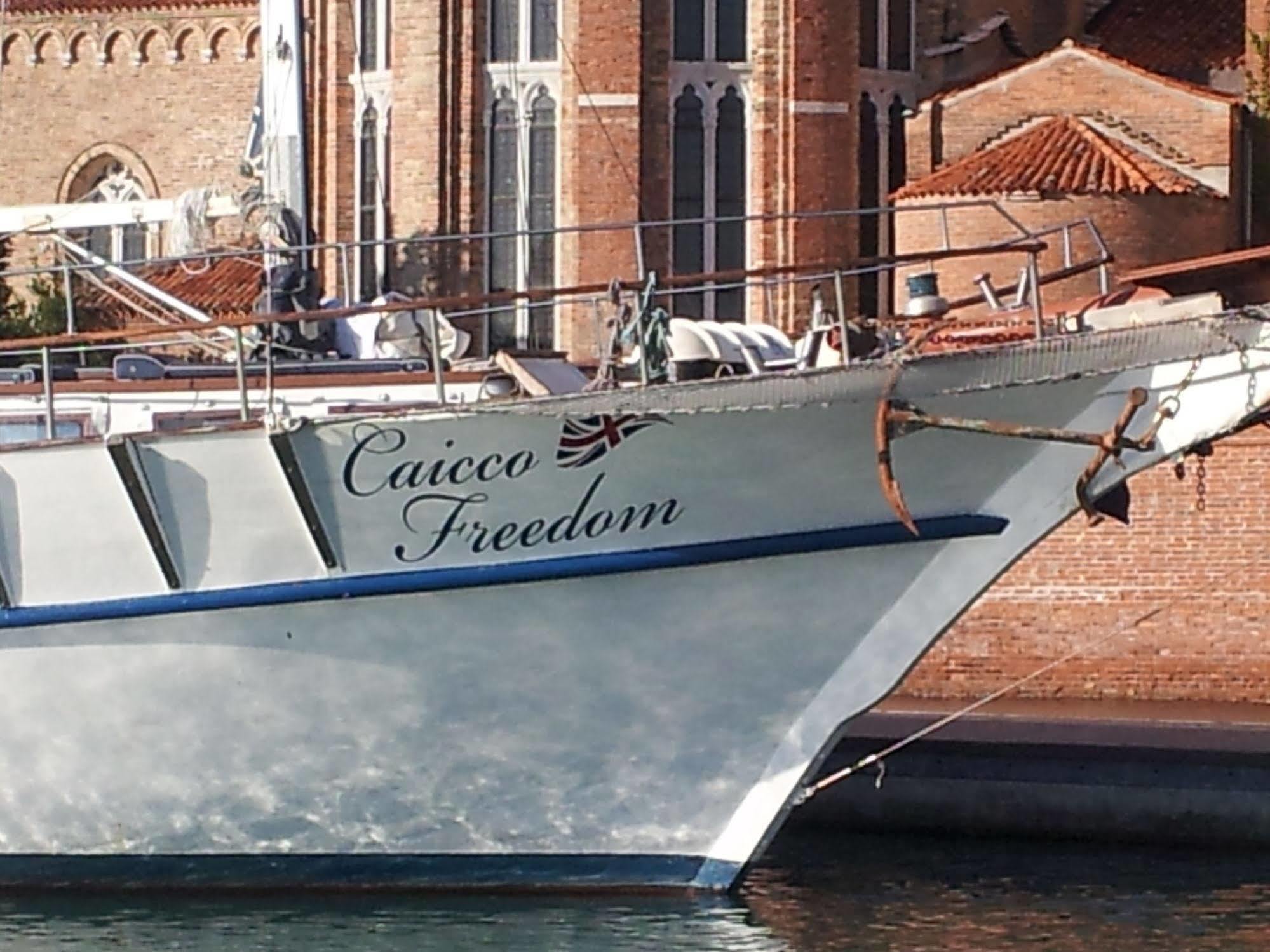 Botel Boat & Breakfast Caicco Freedom 2*